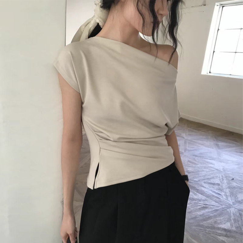 Korean Lifestyle & Kids Boutique - Elegant One-Shoulder Design Sensation Top Korean