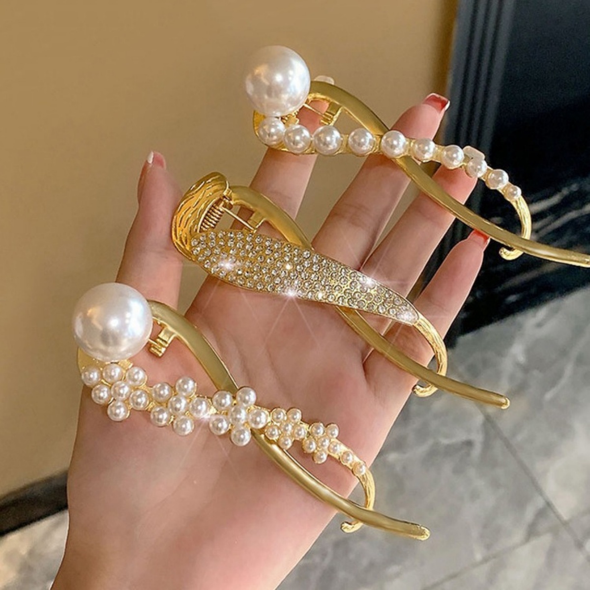 Elegant Glitter Pearl Hair Cli – Korean Lifestyle & Kids Boutique Bewertung und Preis